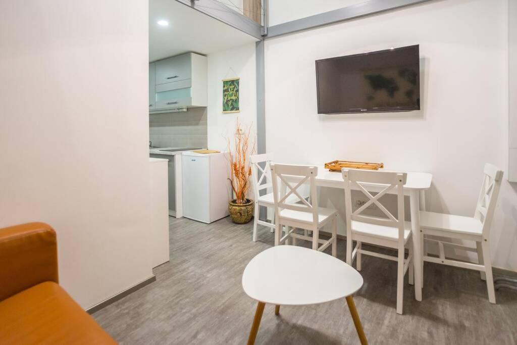 Apartma N'poznam Tobacna Apartament Lublana
